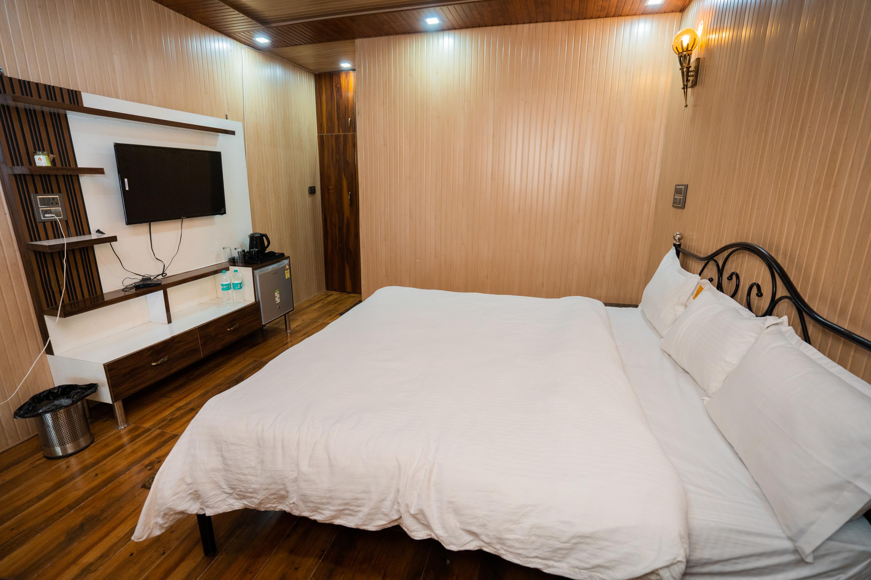 Cabin 3 Image 3